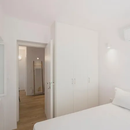 Sun-splashed Stylish Flat, Steps To Old Town Lejlighed Chania (Crete)