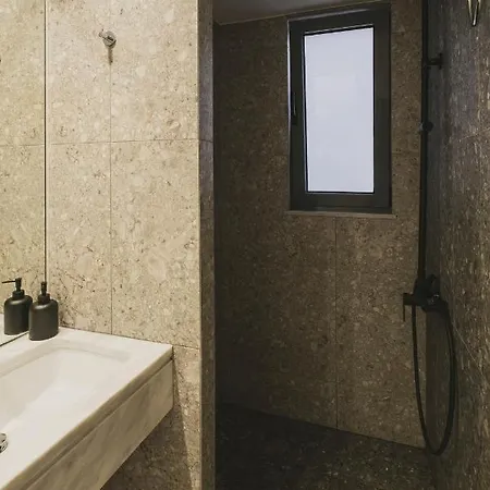 아파트 Sun-splashed Stylish Flat, Steps To Old Town *