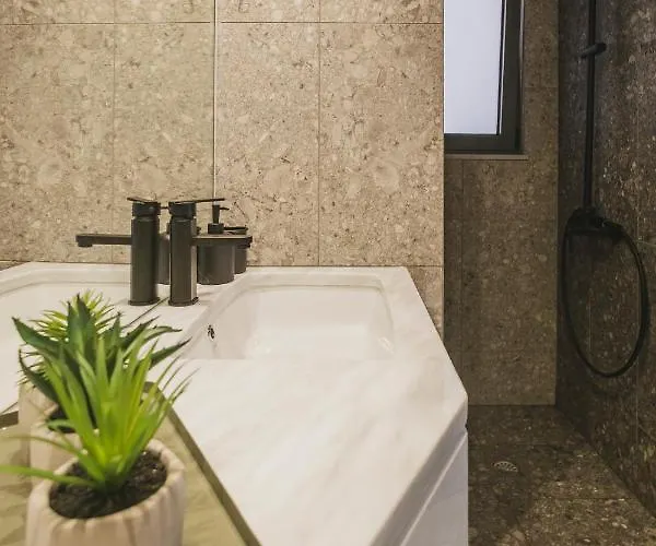 Sun-splashed Stylish Flat, Steps To Old Town